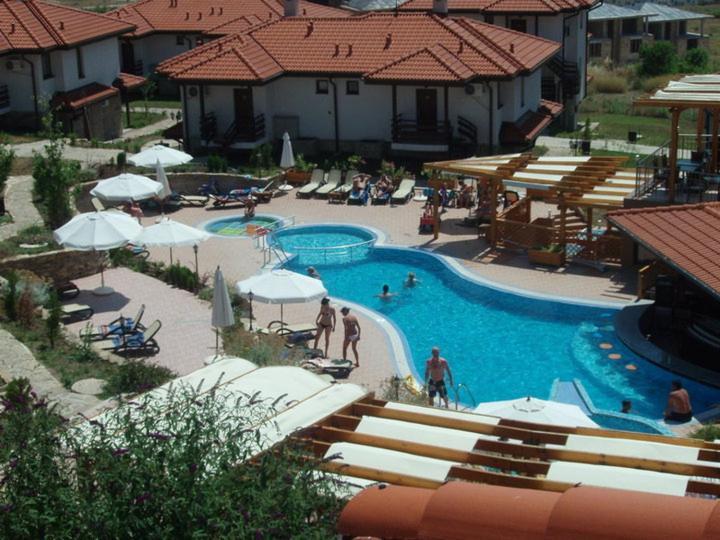 Bay View Villas - Luxury Villas & Apartments 코샤리챠 외부 사진
