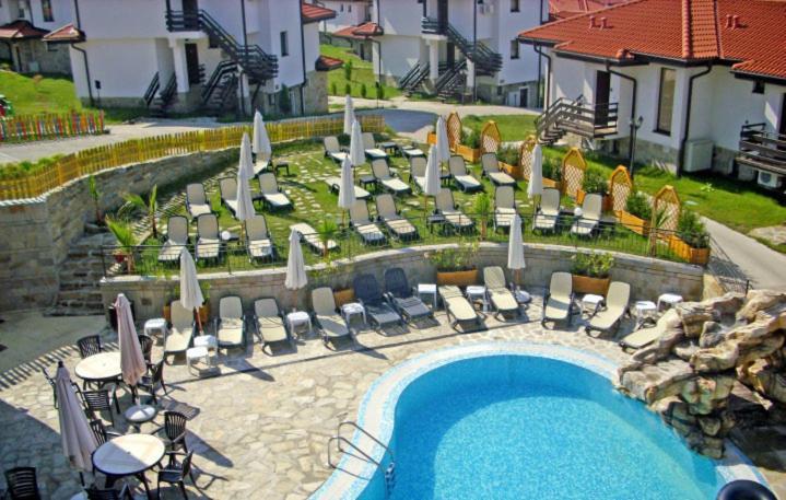 Bay View Villas - Luxury Villas & Apartments 코샤리챠 외부 사진