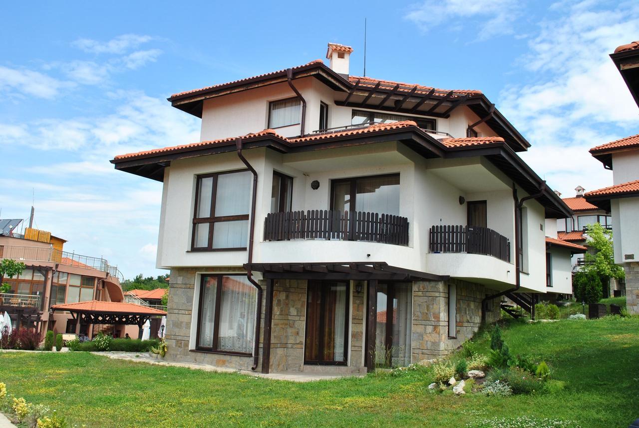 Bay View Villas - Luxury Villas & Apartments 코샤리챠 외부 사진
